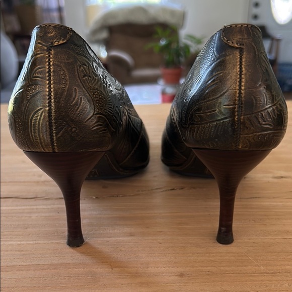 AEROSOLES Black Heels Elegant Comfort - Picture 4 of 6